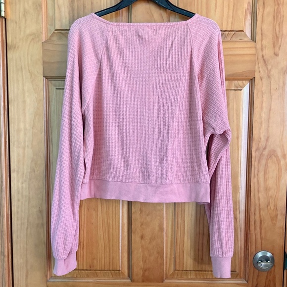 Women’s True Craft size medium gently used dusty rose colored cropped cardigan - Picture 2 of 5